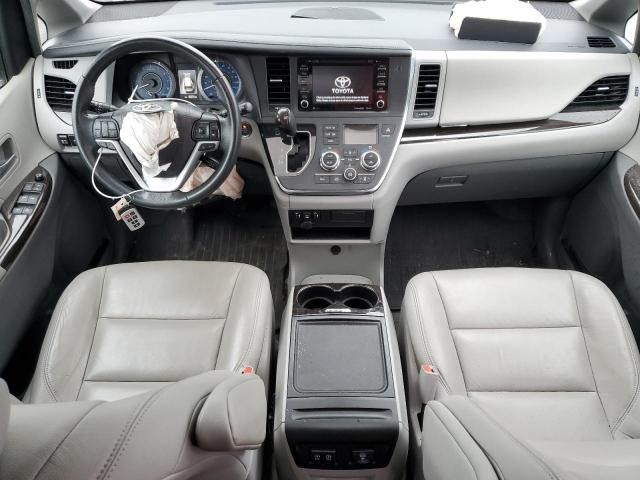 2019 Toyota Sienna XLE