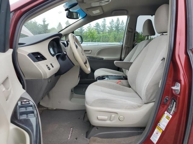 2012 Toyota Sienna LE