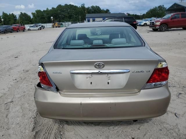 2005 Toyota Camry LE