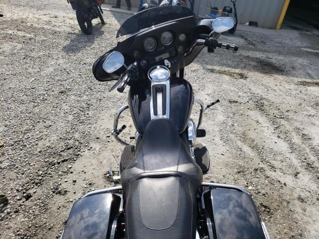 2010 Harley-Davidson Flhtcu