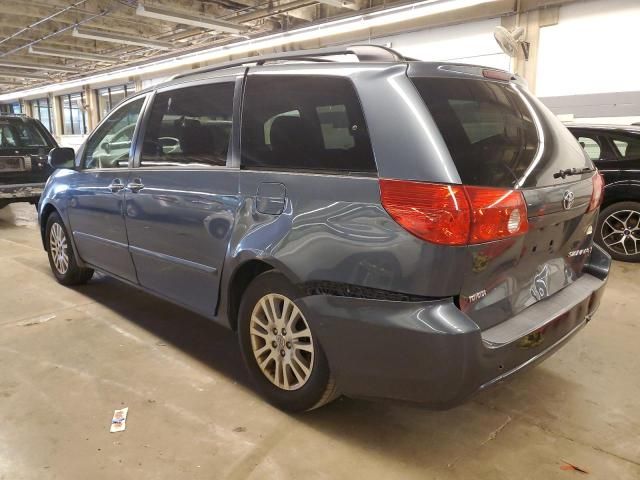 2007 Toyota Sienna XLE