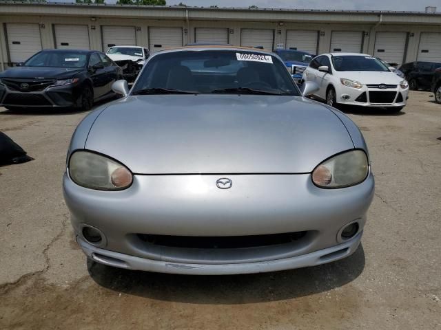 2000 Mazda MX-5 Miata Base