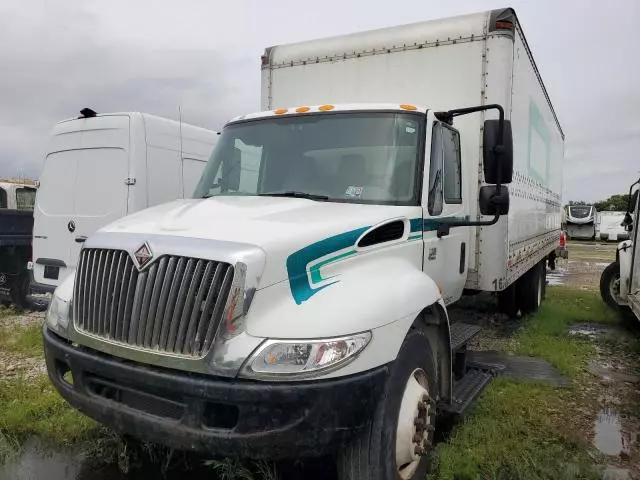 2003 International 4000 4300