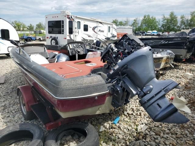 1989 Basstracker Boat