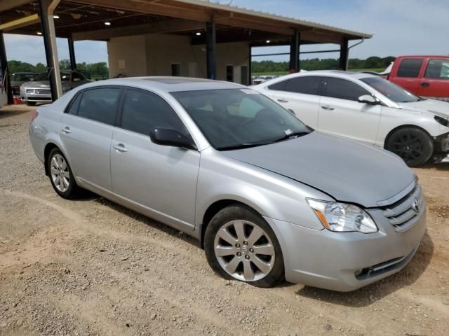 2005 Toyota Avalon XL