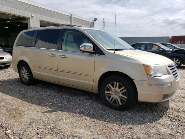 2010 Chrysler Town & Country Limited