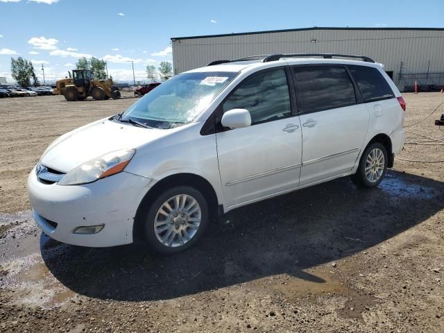 2007 Toyota Sienna XLE