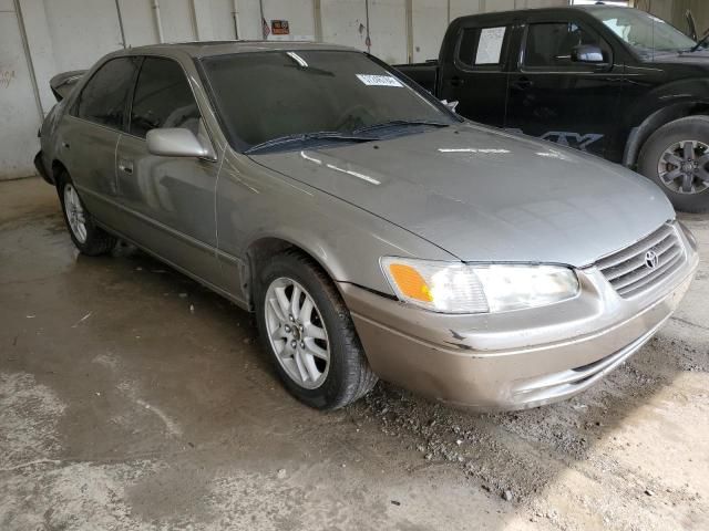 2000 Toyota Camry LE