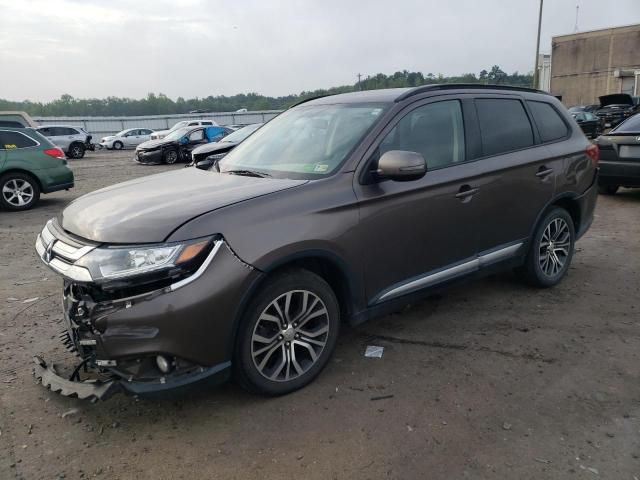 2016 Mitsubishi Outlander SE