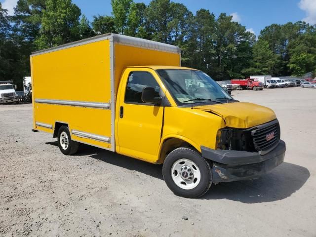 2011 GMC Savana Cutaway G3500