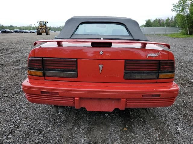 1992 Pontiac Sunbird SE