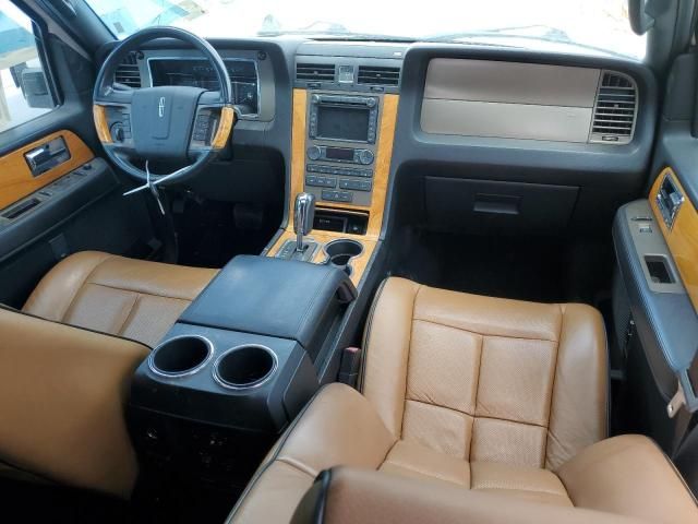 2011 Lincoln Navigator L