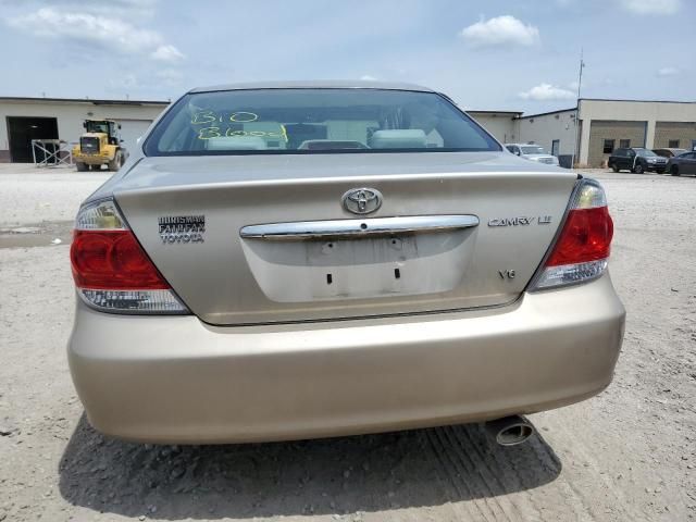 2005 Toyota Camry LE