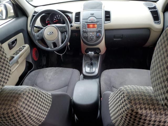 2010 KIA Soul +