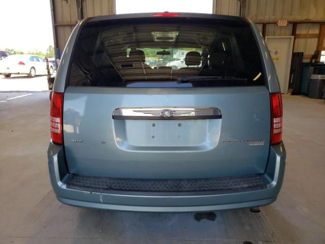 2010 Chrysler Town & Country Touring