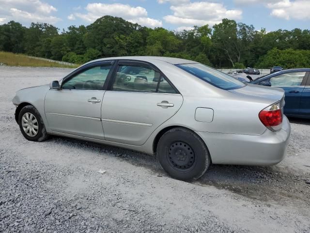 2005 Toyota Camry LE