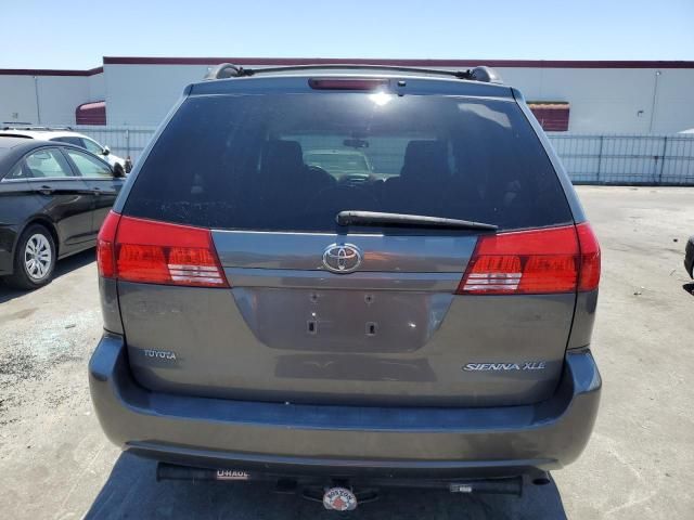 2004 Toyota Sienna XLE