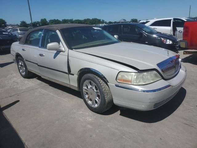 2006 Lincoln Town Car Signature