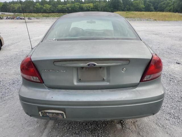 2005 Ford Taurus SE