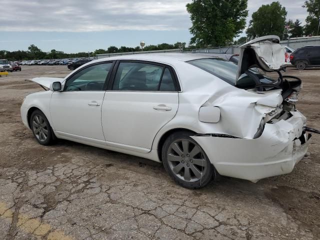 2005 Toyota Avalon XL