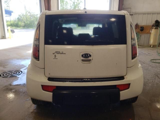 2011 KIA Soul +