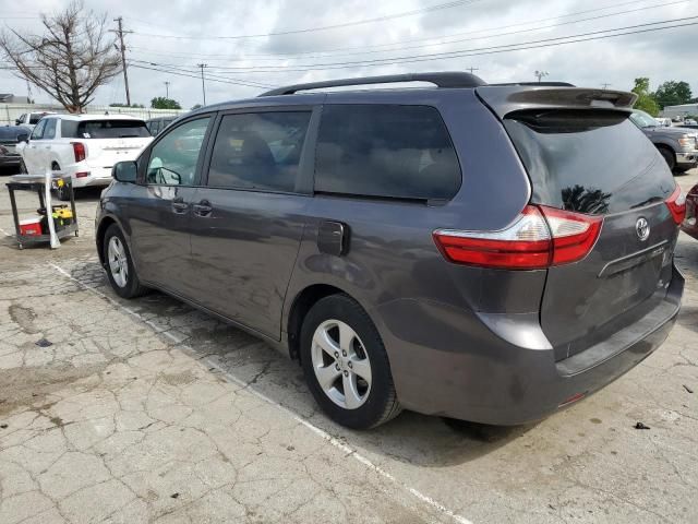 2016 Toyota Sienna LE