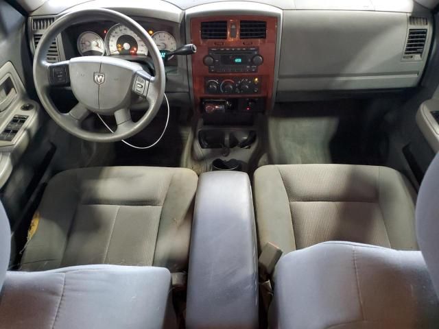 2005 Dodge Dakota Quad SLT