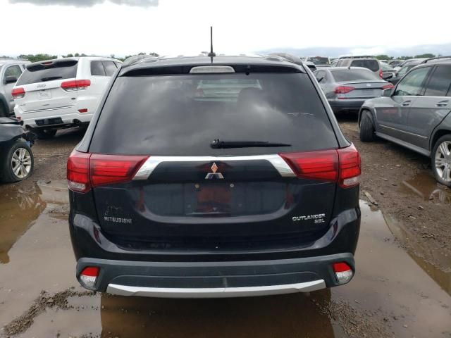 2016 Mitsubishi Outlander SE