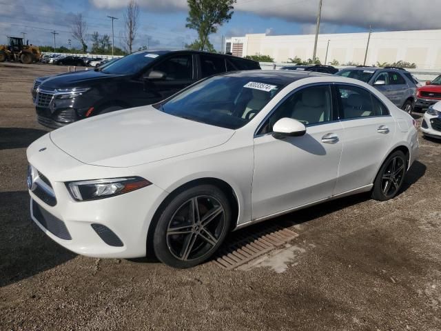 2019 Mercedes-Benz A 220