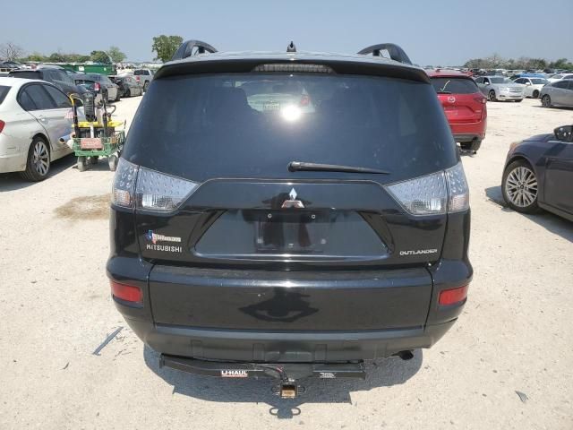 2011 Mitsubishi Outlander ES