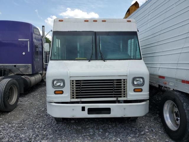 2004 Freightliner Chassis M Line WALK-IN Van