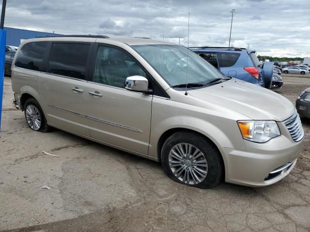 2016 Chrysler Town & Country Touring L