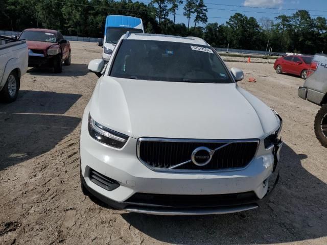 2019 Volvo XC40 T5 Momentum