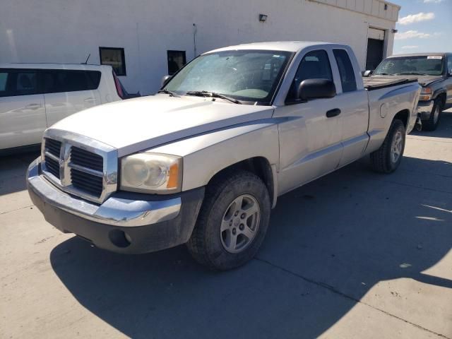 2005 Dodge Dakota SLT