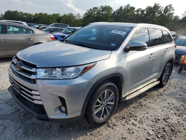 2018 Toyota Highlander SE