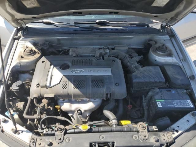 2004 Hyundai Elantra GLS