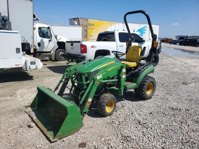 2021 John Deere 1025R