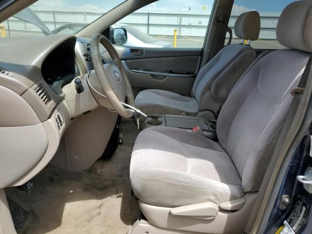 2006 Toyota Sienna CE