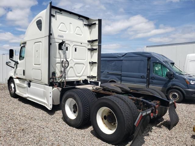 2018 Freightliner Cascadia 126