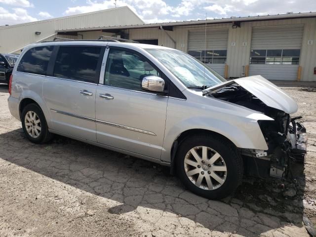 2012 Chrysler Town & Country Touring L