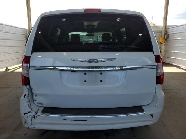 2014 Chrysler Town & Country Touring