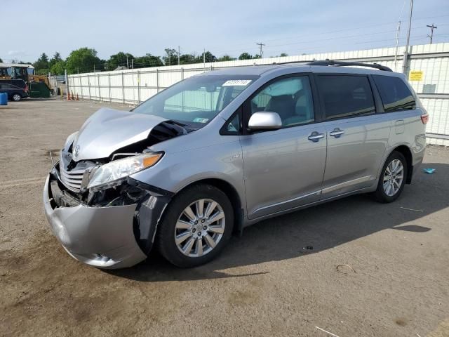 2017 Toyota Sienna XLE