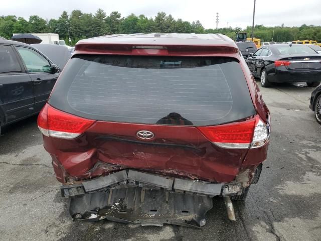 2011 Toyota Sienna