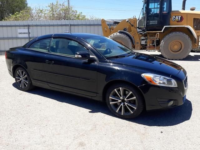 2011 Volvo C70 T5