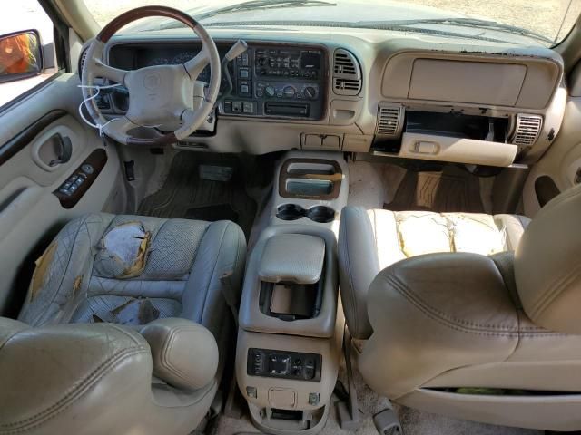 2000 Cadillac Escalade Luxury