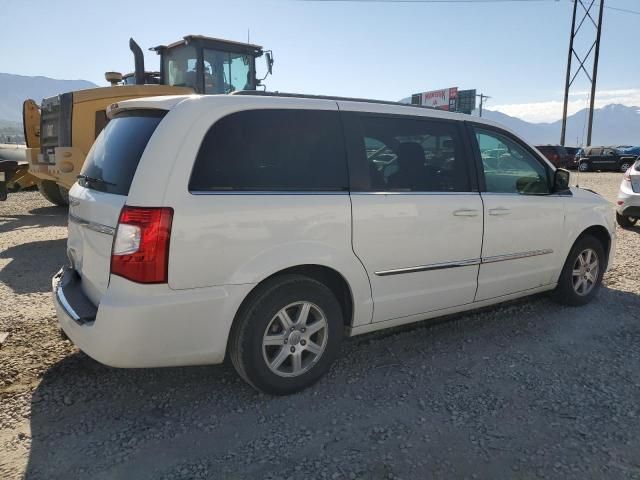 2012 Chrysler Town & Country Touring