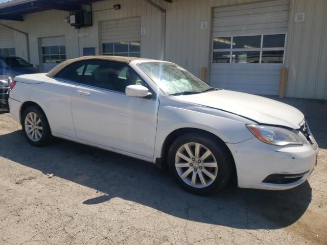 2013 Chrysler 200 Touring