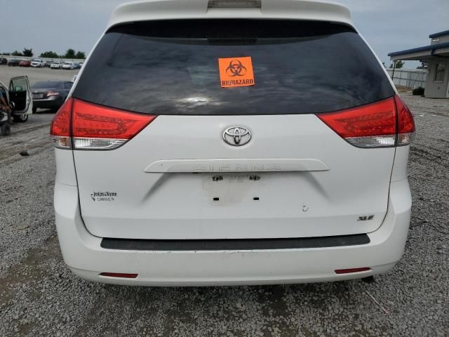 2013 Toyota Sienna XLE