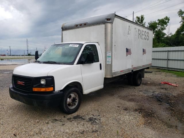 2005 GMC Savana Cutaway G3500