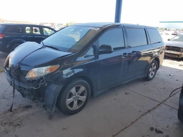 2020 Toyota Sienna L